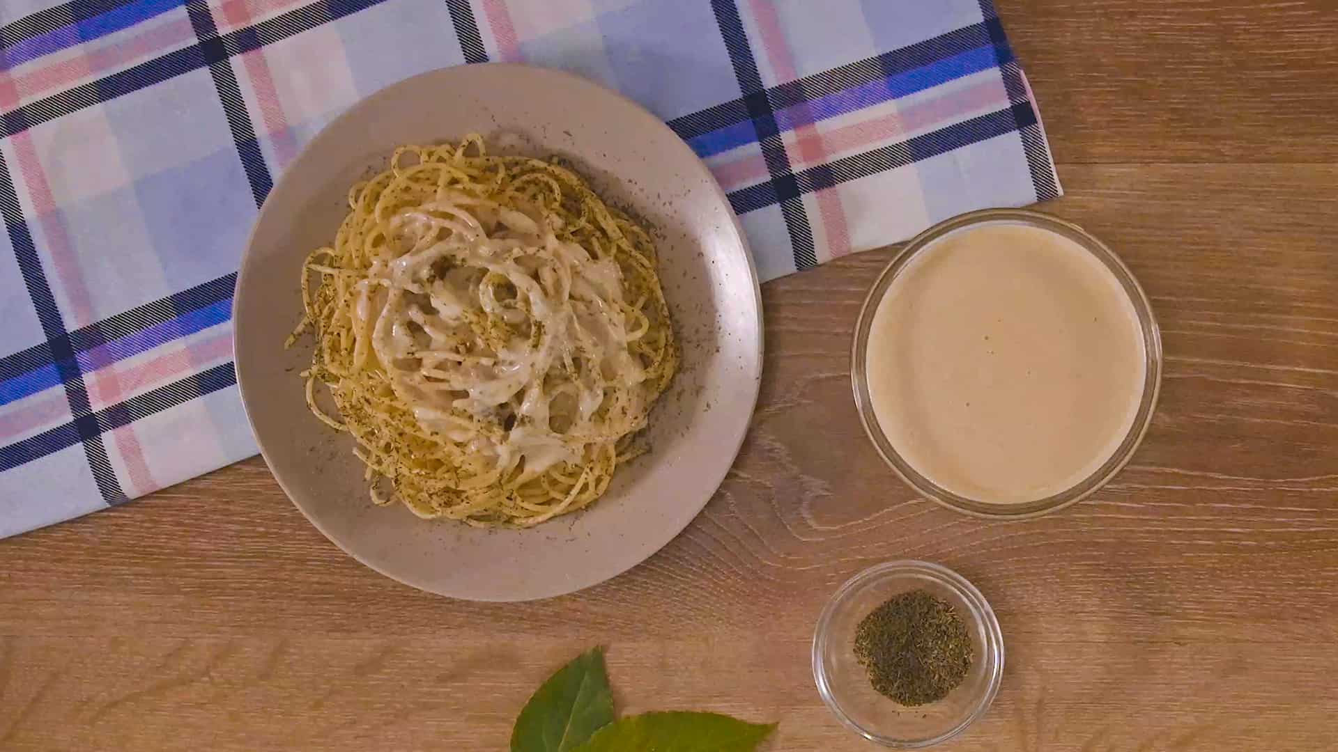 Cómo hacer Salsa Blanca (Bechamel) Cómo hacer Salsa Blanca (Bechamel)