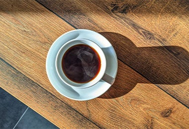 Técnica de café chorreado. Café hecho en técnica de café chorreado.