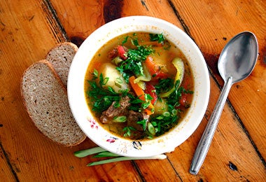 Caldo con chipilin. Caldo casero con chipilin.