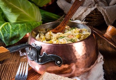 Guiso con flor de izote Guiso casero con flor de izote.