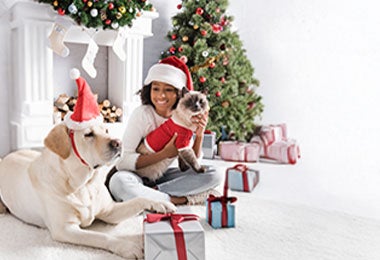 Familia disfrutando de la Navidad.