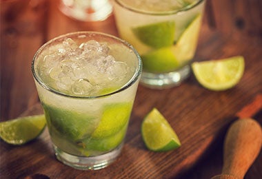 Bebida refrescante de caña de azúcar.