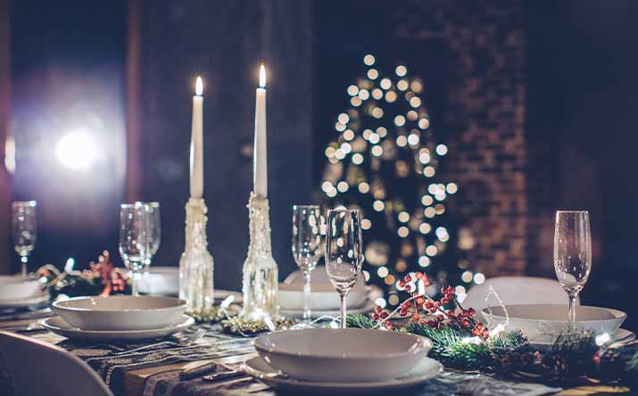 Mesa decorada para navidad