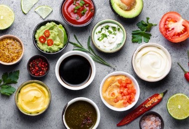 Varios dips de salsa para potenciar tu cigala.