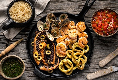 Variedad de mariscos a la parrilla