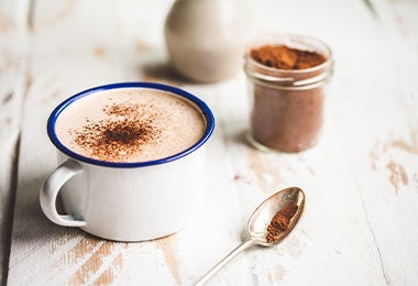 Pinolillo en taza con canela