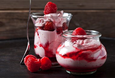Postre con macerado de fresas. Postre con macerado de fresas.