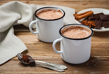 Semillas de morro en taza de chocolate. Semillas de morro en taza de chocolate casera.