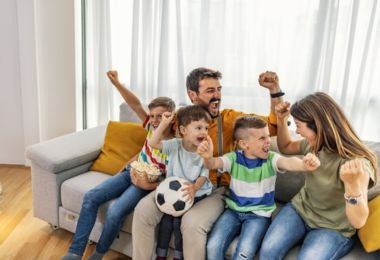 Snacks saludables para ver deportes en familia. Snacks saludables para ver deportes en casa con la familia.