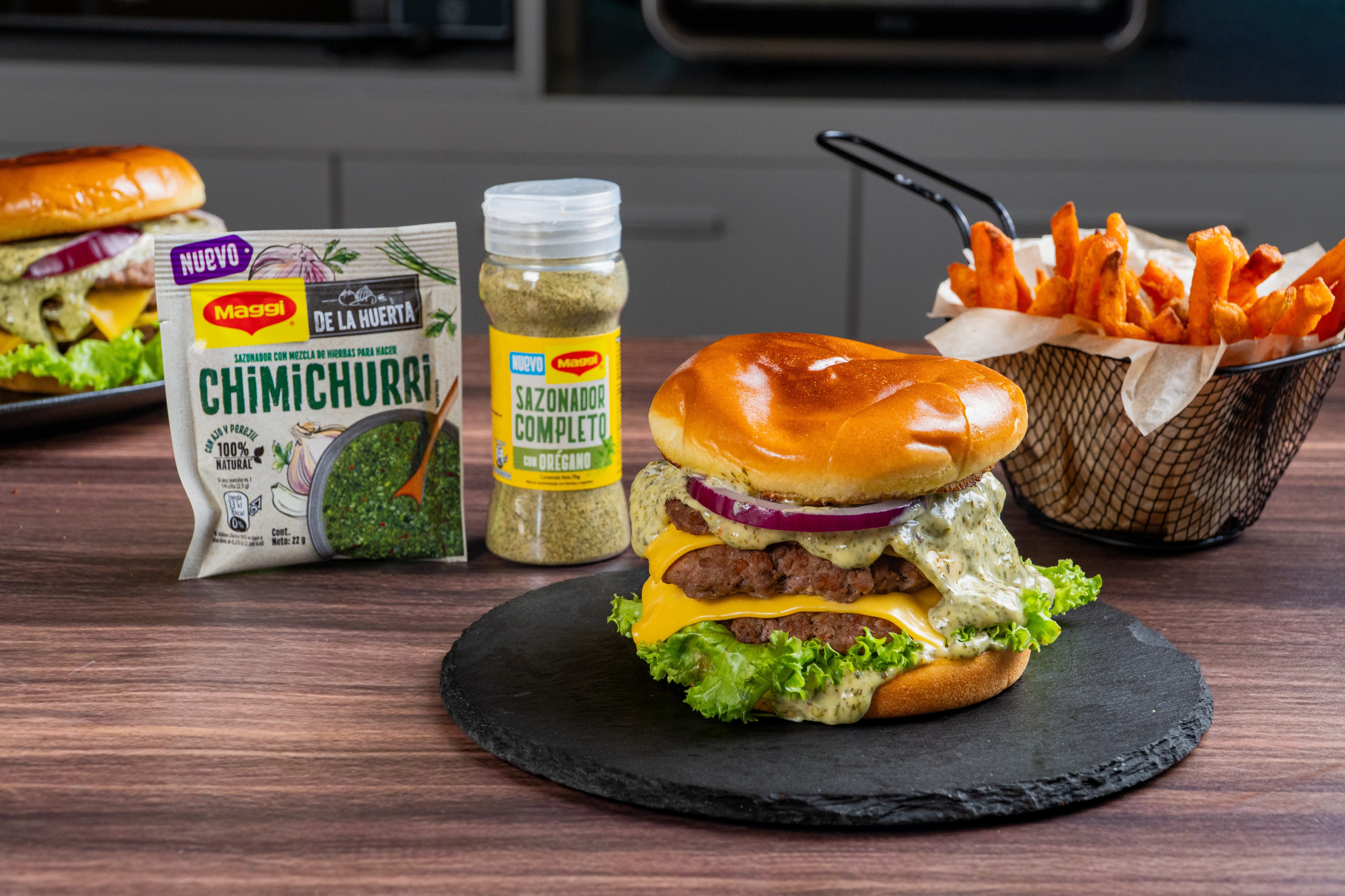 Hamburguesa con mayonesa de chimichurri