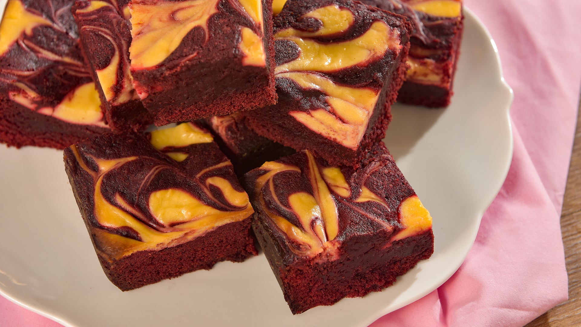 Brownies Red Velvet de Cheesecake Recetas Nestlé
