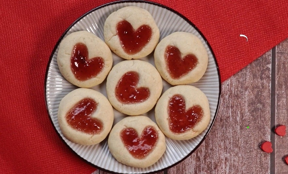 Galletas de mantequilla rellenas de mermelada