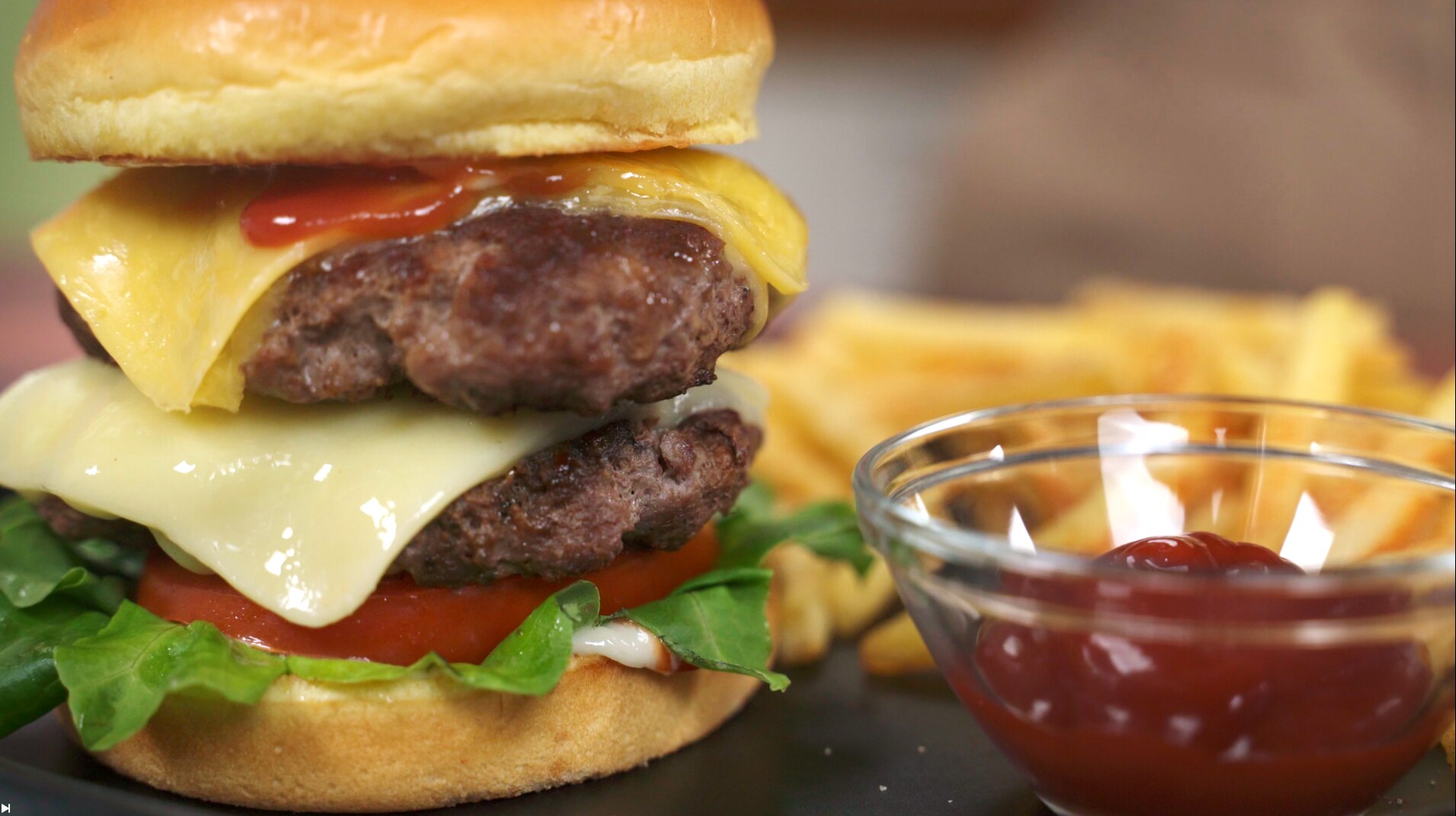 Hamburguesa con doble carne y doble queso Hamburguesa con doble carne y doble queso