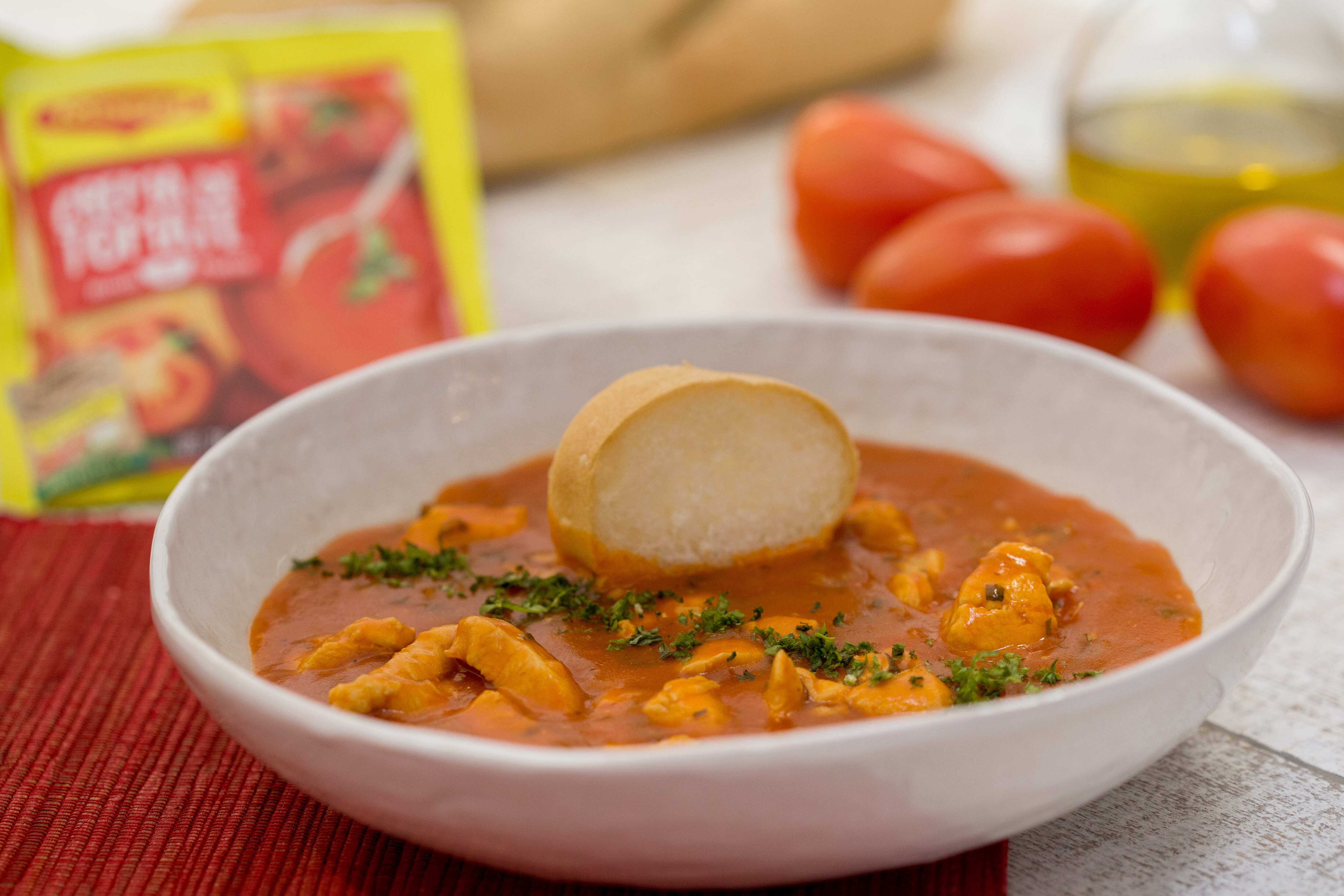 Crema de Tomate con Pollo
