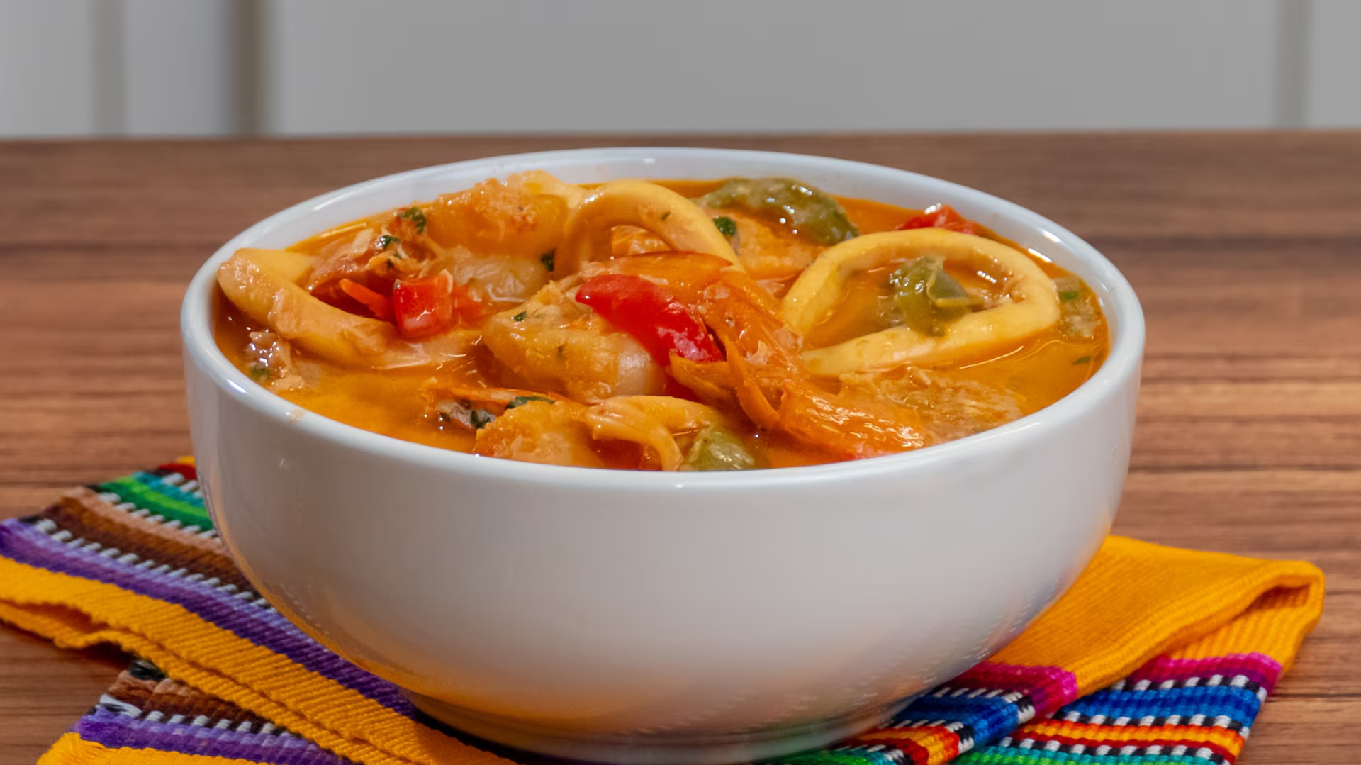 Tapado de mariscos “Sabor y Color”