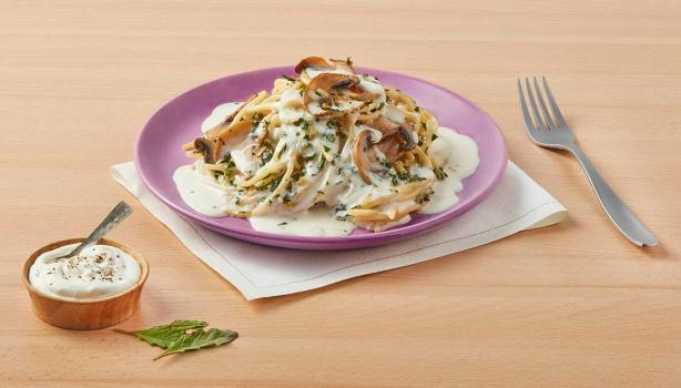  Pasta con champiñones, una muy buena opción de comida para el Día de las Madres.
