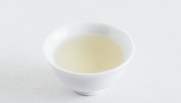 Vinagre blanco en un bowl.