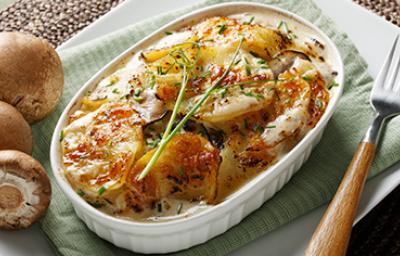 Una forma deliciosa de cocinar papas es gratinadas y al horno. Una forma deliciosa de cocinar papas es gratinadas y al horno.