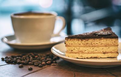 Una crema para rellenar con un pastel de café. Una crema para rellenar con un pastel de café.
