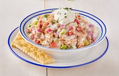 Ensalada de atún con mayonesa casera.