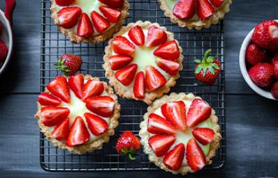 Tartaletas de fresas con crema pastelera. Tartaletas de fresas con crema pastelera.