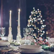 Mesa decorada para navidad
