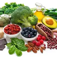 Piensa en las frutas y verduras para cumplir los propósitos alimenticios de Año Nuevo.