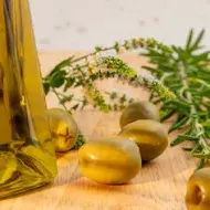 Es importante saber cómo reciclar el aceite de cocina.