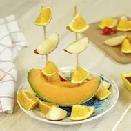 Receta barco y brochetas de melón para aprovechar las propiedades del melón