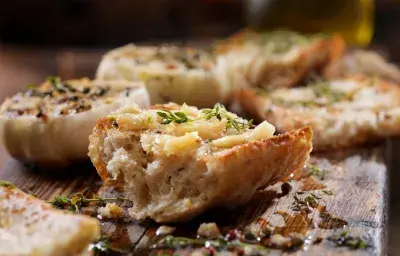 Pan de Ajo Rostizado Pan de Ajo Rostizado
