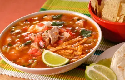 Sopa de Tortilla Sopa de Tortilla