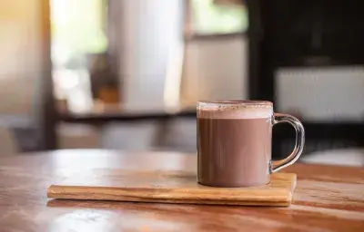 Chocolate Caliente con Avellanas Chocolate Caliente con Avellanas