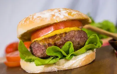 Hamburguesa con Queso Hamburguesa con Queso