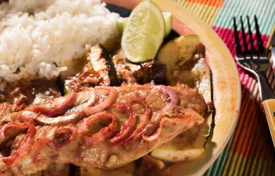Pescado con vegetales al cartucho Pescado con vegetales al cartucho