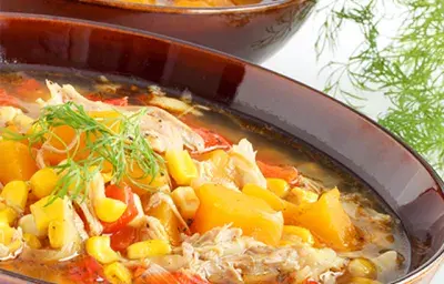 Caldillo de pollo y maíz Caldillo de pollo y maíz
