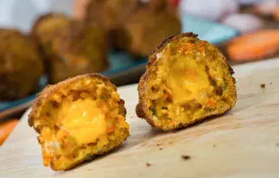 Croquetas de Arroz con Pollo Croquetas de Arroz con Pollo
