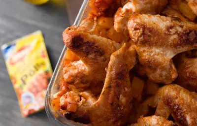 Alitas asadas en salsa de tomate Alitas asadas en salsa de tomate