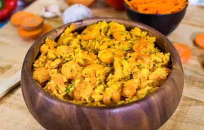 Arroz con Pollo y Camarones Arroz con Pollo y Camarones
