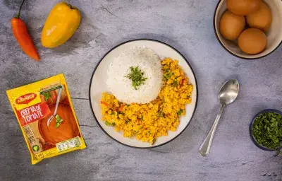Huevos revueltos con crema de tomate Huevos revueltos con crema de tomate