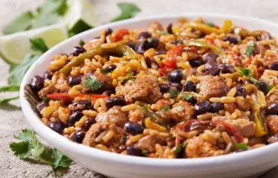 Arroz con Carne y Frijoles Arroz con Carne y Frijoles