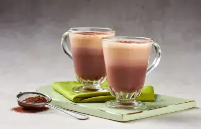 RED CAPPUCCINO preparado con NESCAFÉ® DOLCE GUSTO® RED CAPPUCCINO preparado con NESCAFÉ® DOLCE GUSTO®