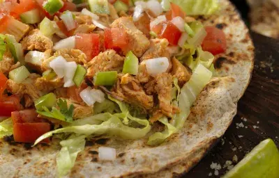 Tacos de Pollo en Salsa Tacos de Pollo en Salsa