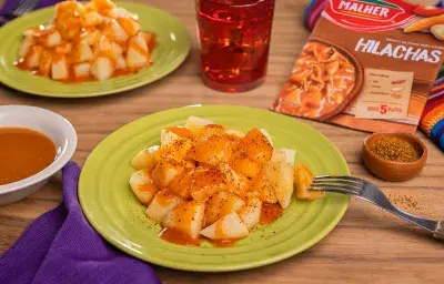 Papas Bravas con Salsa de Hilachas Papas Bravas con Salsa de Hilachas