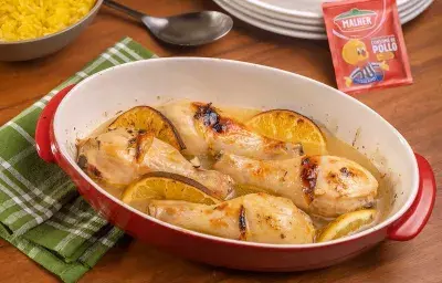 Pollo en Salsa de Cítricosv Pollo en Salsa de Cítricosv