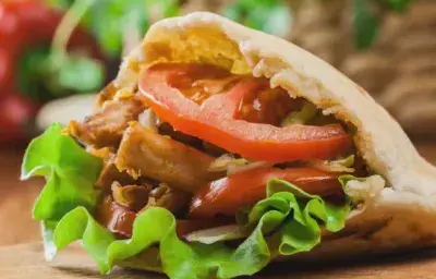 Pita de pollo Pita de pollo