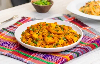 arroz frito con cúrcuma