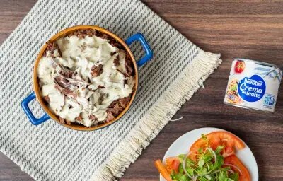 Carne de Res con Salsa Cremosa a la pimienta