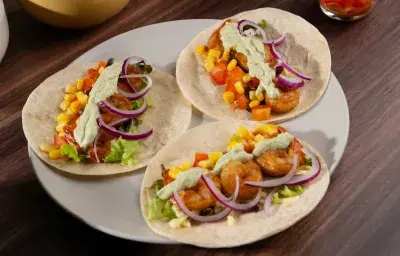 Tacos con Camarones y Aderezo de Chimichurri Tacos con Camarones y Aderezo de Chimichurri