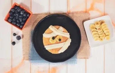 HOT CAKES MOMIA preparados con LA LECHERA® Untable