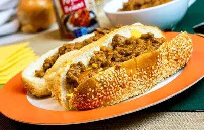 Hot Dog con queso y chile